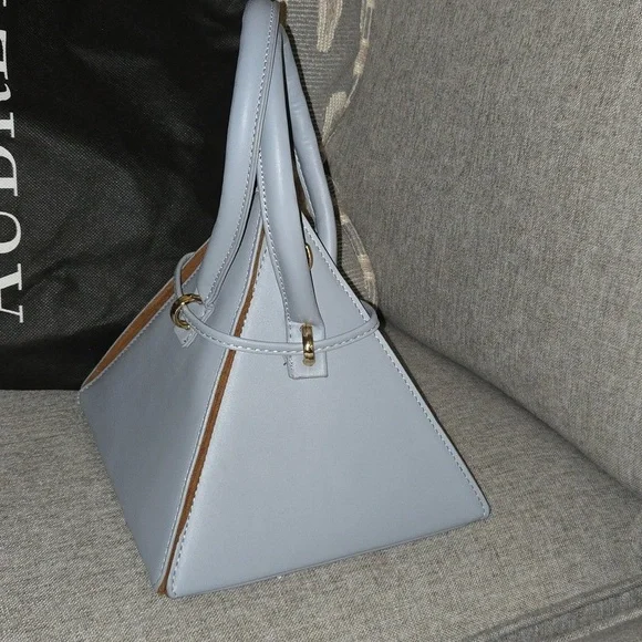 Aubrey Jai Pyramid Handbag 🤩🥰😍 - Picture 3 of 10